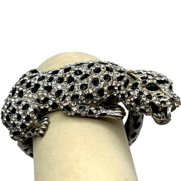 Luxurious Panther Bracelet With Green Eyes & Sparkling Crystals - Picture 3 of 7
